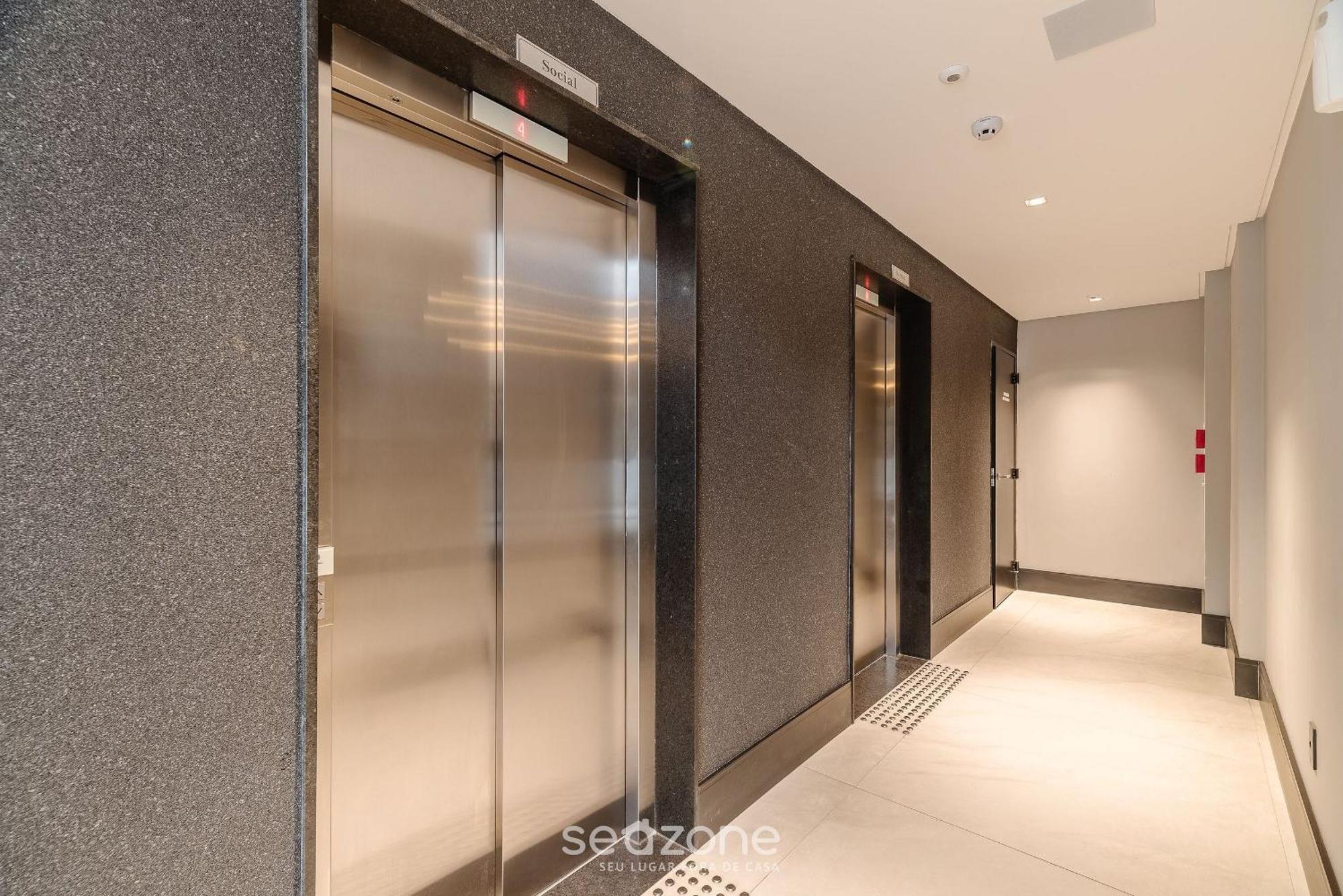 Lgds - Apartamentos No Centro De ฟลอเรียนอโปลิส ภายนอก รูปภาพ